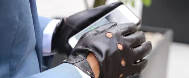 Jak rozciągnąć rękawice motocyklowe, aby uniknąć dyskomfortu podczas jazdy