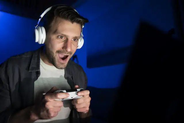 Dlaczego gracze coraz częściej sięgają po szybkie gry? Od leveli po realne nagrody