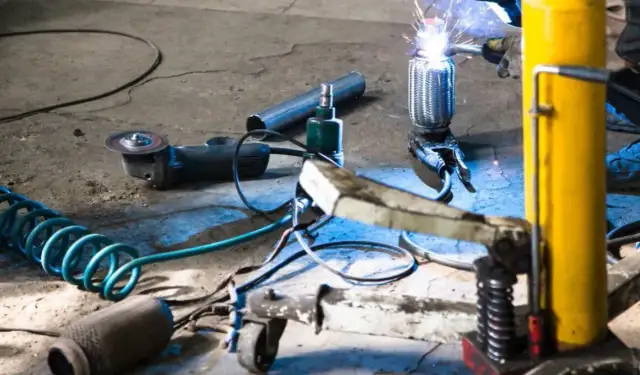 Jak spawać wydech: skuteczne techniki i porady dla początkujących