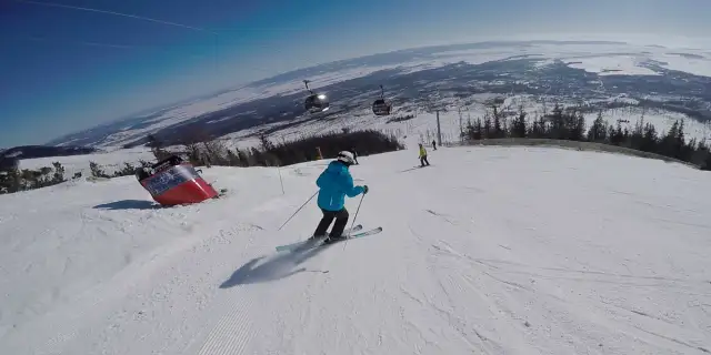 Najlepsze wyciągi narciarskie w Słowacji – ceny, lokalizacje i opinie narciarzy