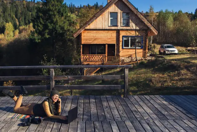 Jak ocieplić domek drewniany na działce?