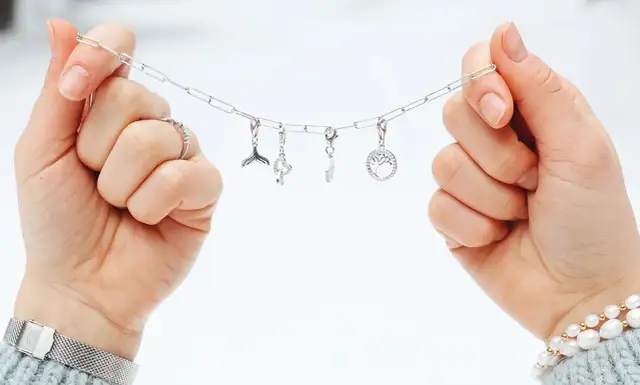 Jak wyczyścić srebrną biżuterię i przywrócić jej blask bez wysiłku