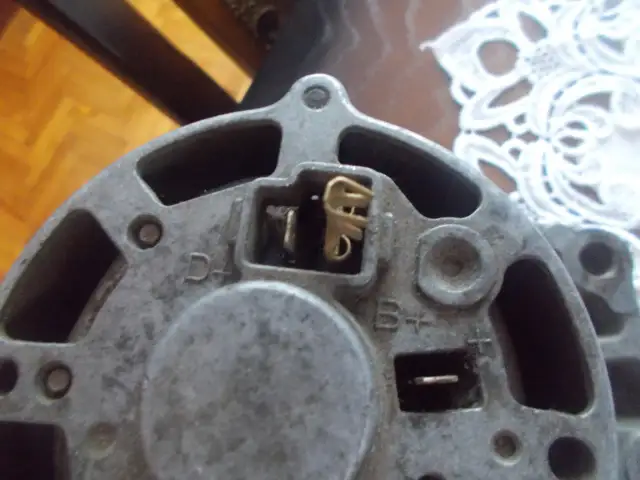 Jak podłączyć alternator zamiast prądnicy w C 360 – krok po kroku bez błędów