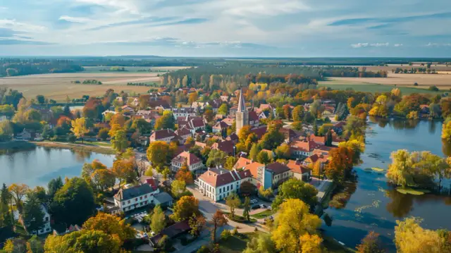 Łąsko Wielkie: Co warto zobaczyć i zwiedzić w miejscowości Łąsko?