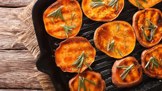 Jak zrobić bataty na patelni – idealne przepisy na pyszne danie
