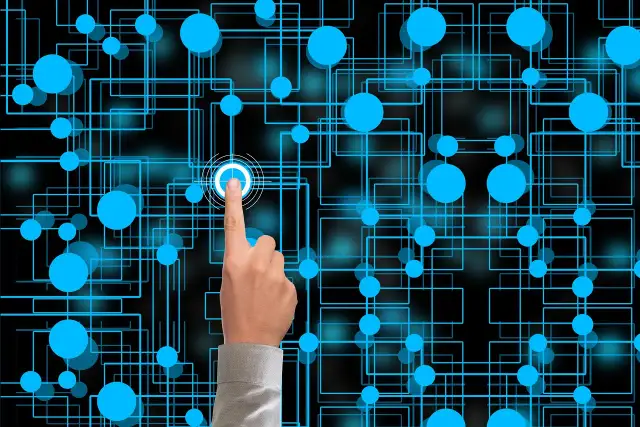 Zarejestruj domenę internetową i zacznij działać online!