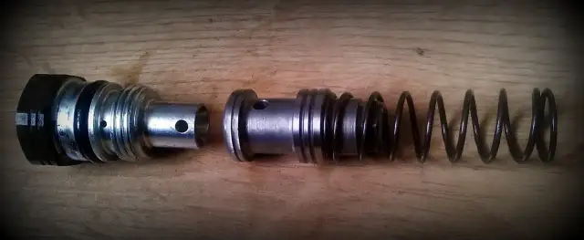 Rozpoznaj zawór pompy wspomagania objawy zanim będzie za późno