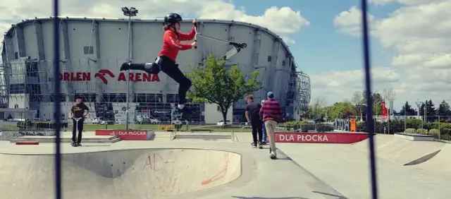 Skatepark Płock - idealne miejsce do jazdy na deskorolce i BMX
