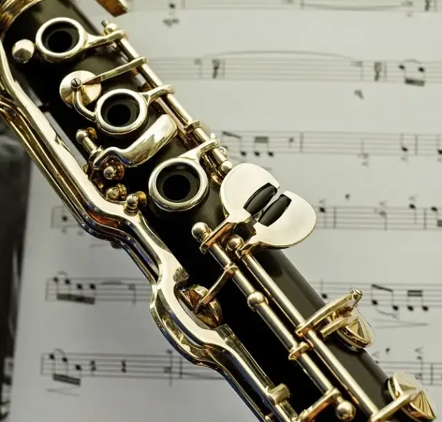 Jaki klarnet kupić? Kluczowe wskazówki, by nie żałować wyboru
