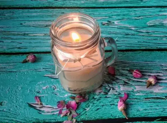 Jak zrobić świecę do masażu - proste kroki, które musisz znać