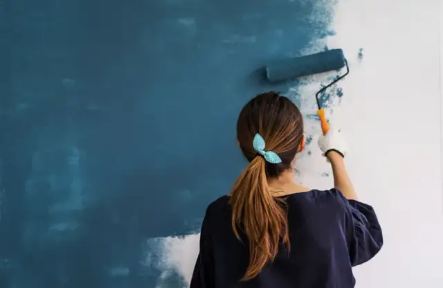 Dlaczego po malowaniu widać smugi i jak ich uniknąć w prosty sposób