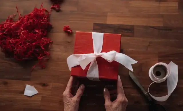 Jak oryginalnie zapakować prezent dla dziecka, by zaskoczyć malucha