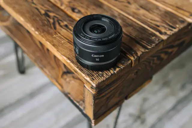 Technologia STM w obiektywach fotograficznych - co musisz o niej wiedzieć