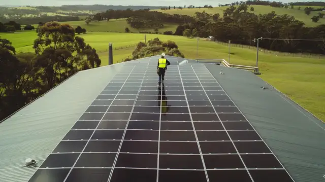 Koszt położenia paneli fotowoltaicznych - dowiedz się dzisiaj