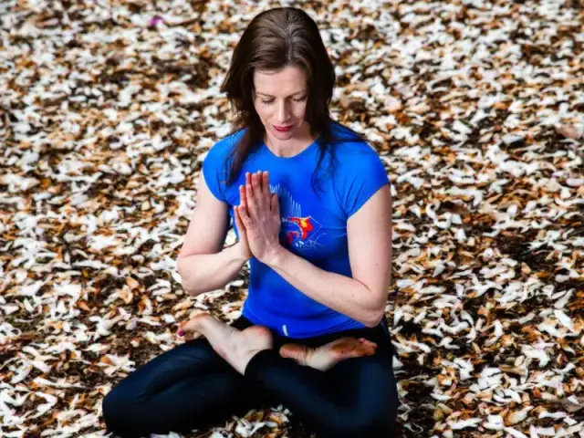 Czym jest joga dla katolika i jak uniknąć konfliktu z wiarą?