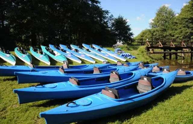 Spływ kajakowy Piaśnica - idealna trasa dla rodzin z dziećmi