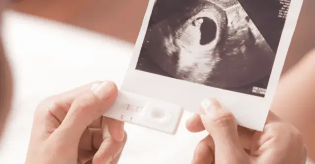 Kiedy zgłosić się do lekarza w ciąży, aby uniknąć problemów zdrowotnych?