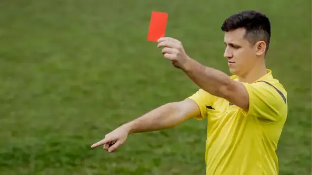 Szokujące zarobki sędziów na mistrzostwach świata. Ile naprawdę dostają?