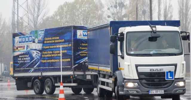 Prawo jazdy kat C ile godzin? Poznaj czas potrzebny na kurs