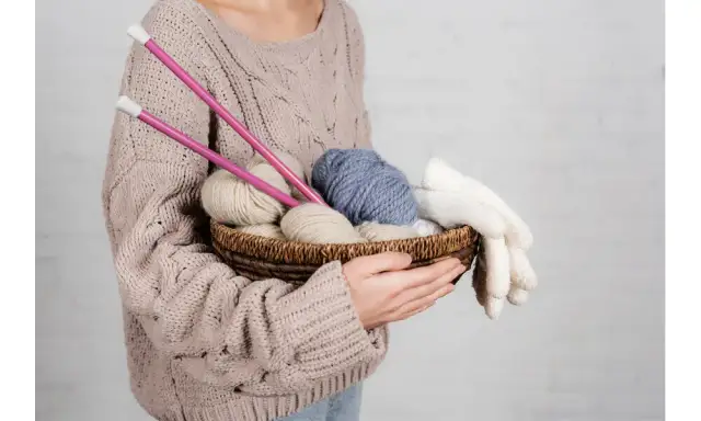 Najlepsza włóczka na sweter: wybierz idealny materiał na zimę