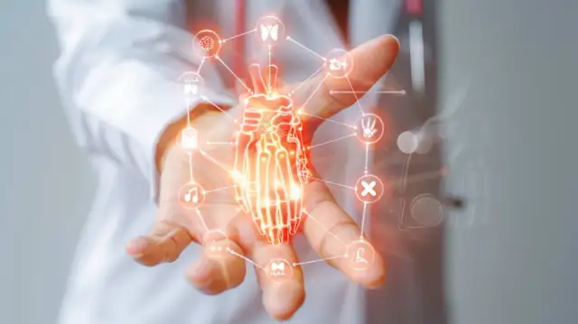 Pierwsze objawy RZS: Co powinno Cię zaniepokoić? Pełna lista