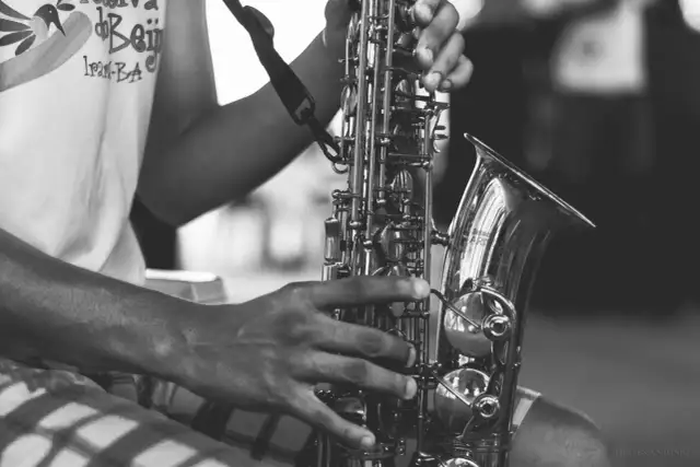 Rytm Jazzu a Emocje Gry: Co łączy scenę muzyczną z adrenaliną platform rozrywkowych