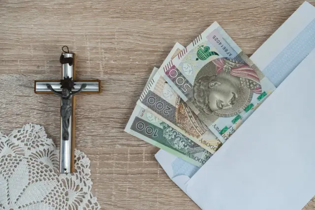 Ile daje się na komunię? Odkryj typowe kwoty i zwyczaje