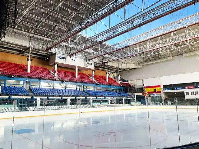 Todo lo que necesitas saber sobre la pista de patinaje en el Palacio de Hielo