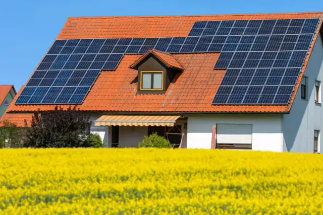 Ogrzewanie co z fotowoltaiki: Jak zaoszczędzić na rachunkach za energię?