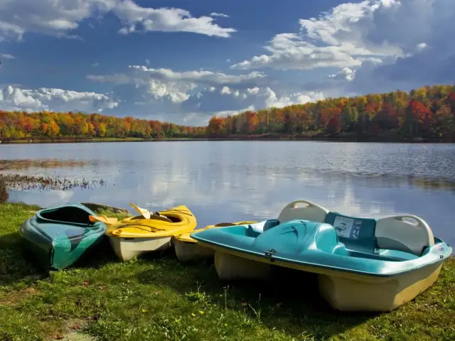 Jezioro Złotnickie: historia, atrakcje i sekrety ukryte w wodzie