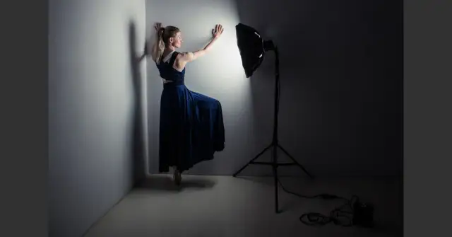 Lampa błyskowa TTL czy manual - poznaj różnice i wybierz najlepszą opcję