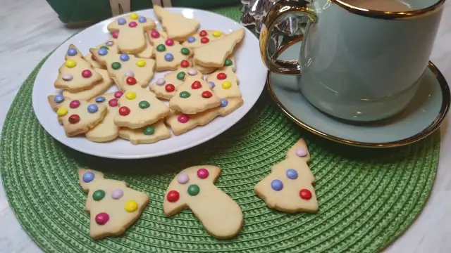 Jak zrobić ciastka świąteczne - proste przepisy na pyszne wypieki