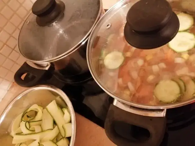 Najprostsze potrawy, które potrafi ugotować każdy - krok po kroku dla amatorów