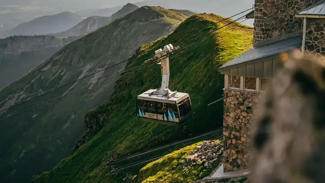 Godziny kursowania kolejki na Kasprowy Wierch - nie przegap ostatniego zjazdu