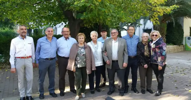 Centro de convivencia para mayores Pedro Laín Entralgo: servicios y actividades esenciales para el bienestar.