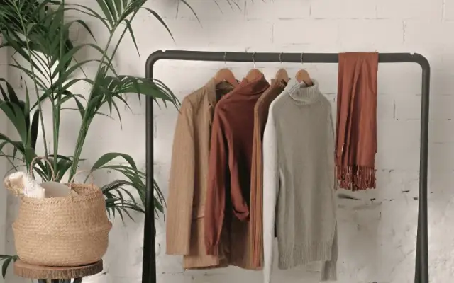 Ile można zarobić na odzieży używanej? Zaskakujące możliwości i fakty