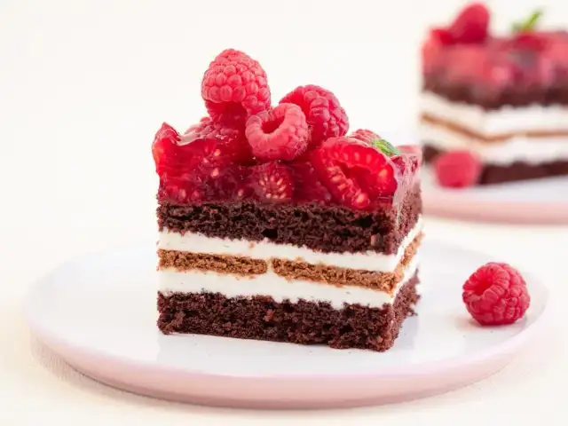 Ciasto szybko i smacznie: 5 prostych przepisów na pyszne wypieki