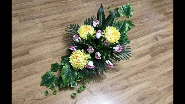 Prosty stroik na cmentarz krok po kroku – łatwe i trwałe pomysły na grób