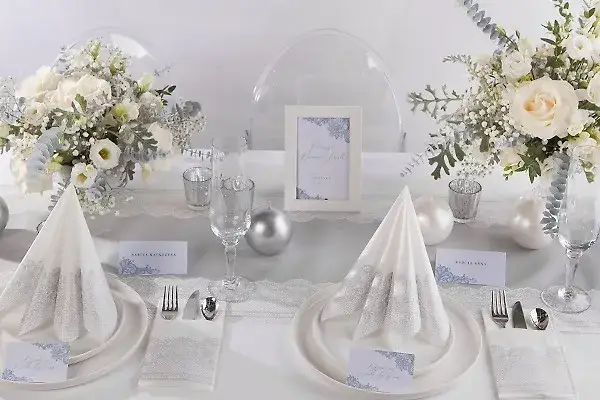 Eleganckie dekoracje komunijne, które zachwycą Twoich gości i stworzą magię