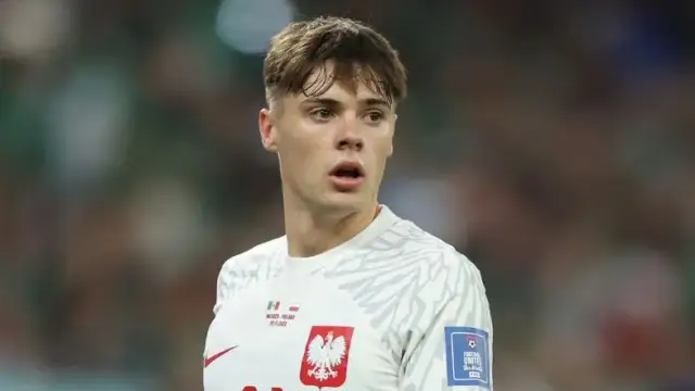 Czy Nicola Zalewski ma żonę? Odkryj prawdę o jego życiu osobistym