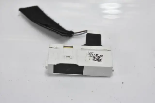 Czujnik pasów bezpieczeństwa – jak działa, jakie ma problemy i jak naprawić