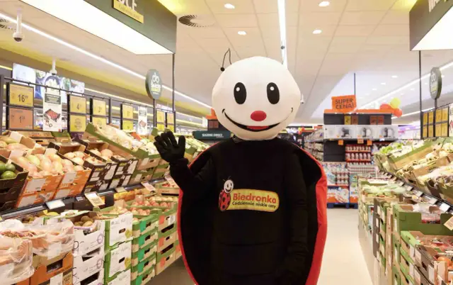Ile można zarobić na franczyzie Biedronki? Zaskakujące fakty i liczby