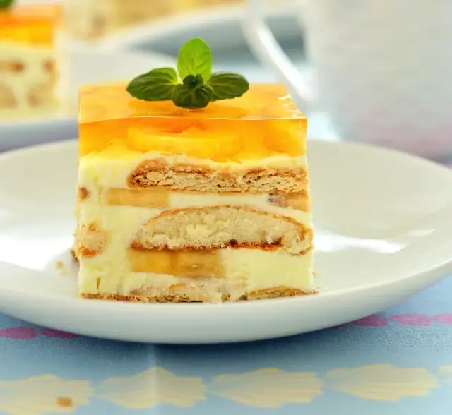 Szybki przepis na ciasto bananowe bez pieczenia, które zachwyca smakiem