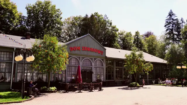 Najlepsze atrakcje w Długopolu Zdroju, które musisz zobaczyć