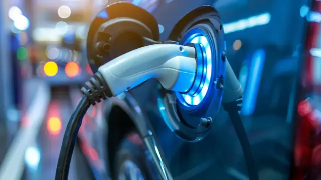 Czy hybrydy się ładuje – odpowiedzi na najczęstsze pytania