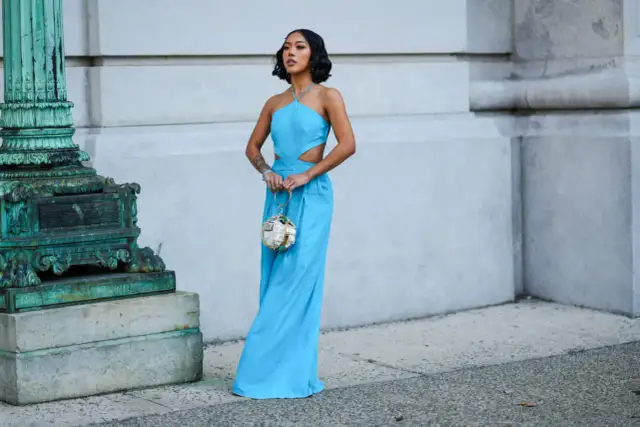 Jak się modnie ubrać na wesele - najlepsze stylizacje i trendy 2025