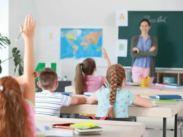 Absencja szkolna co to? Zrozum skutki i konsekwencje dla ucznia