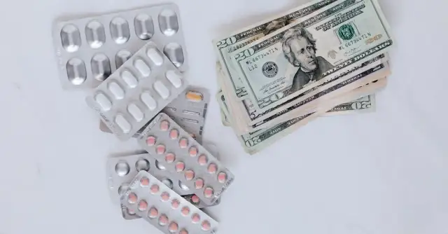 Jak zarobić 100 zł szybko? - Sprawdzone metody i porady