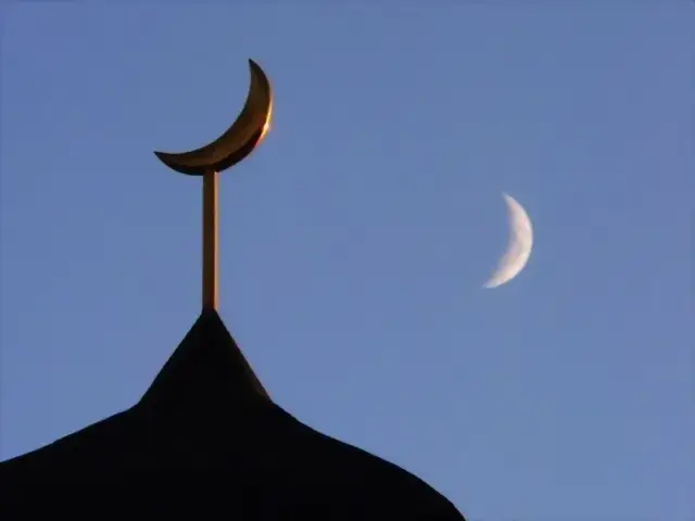 Symbol islamu co oznacza? Odkryj znaczenie półksiężyca w islamie