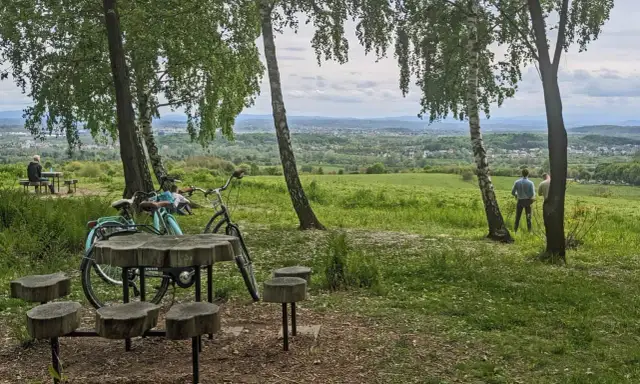 Jakie góry widać z Krakowa? Pełny przewodnik i punkty widokowe